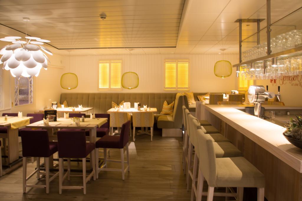 Alter Landkrug Hotel Nortorf Buitenkant foto