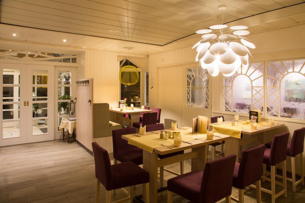 Alter Landkrug Hotel Nortorf Buitenkant foto